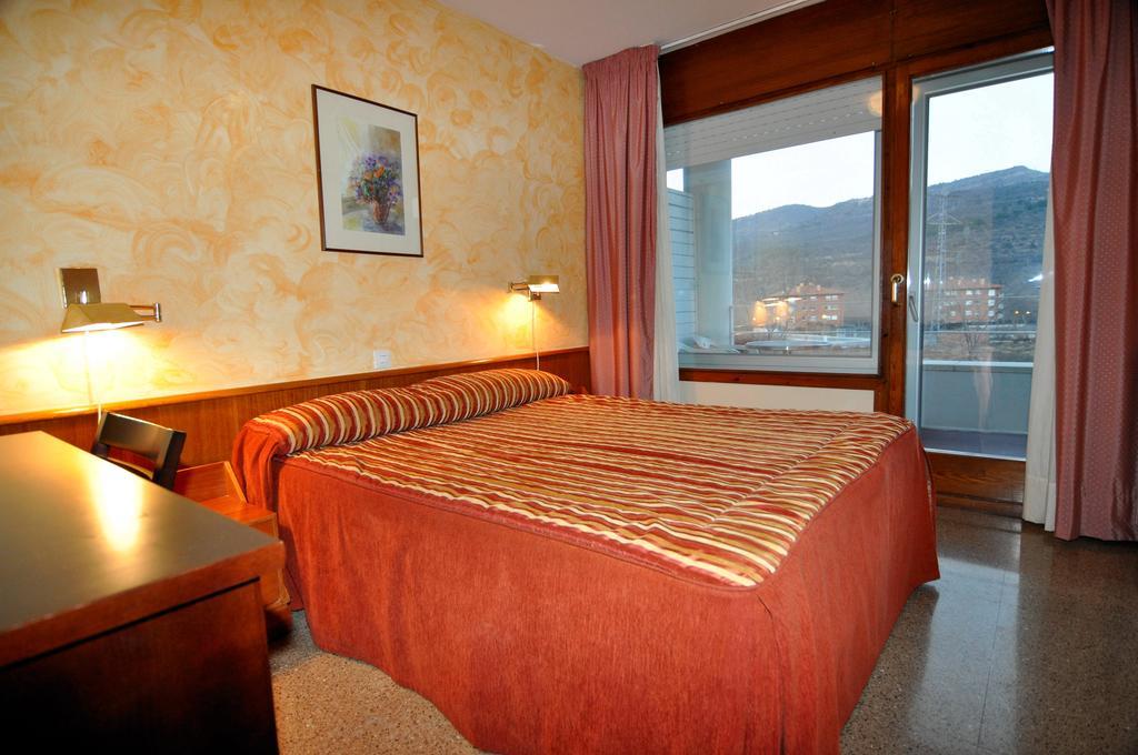 Hotel Sole La La Pobla de Segur Room photo